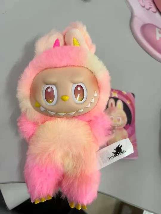 Labubu “Big Into Energy" 【GUARANTEED AUTHENTIC】 Confirmed Figure