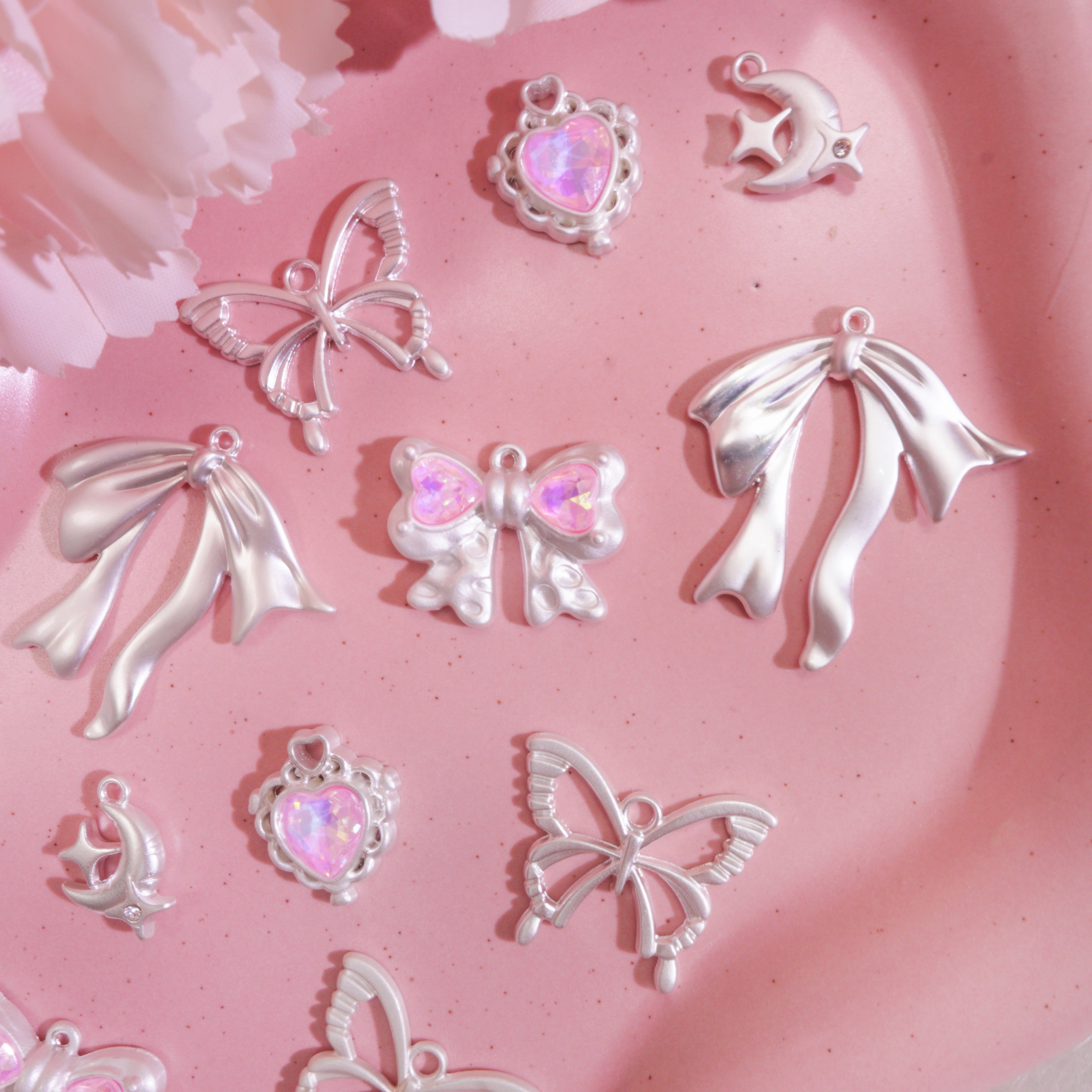 Aleteo Encantado - COLGANTE DE METAL