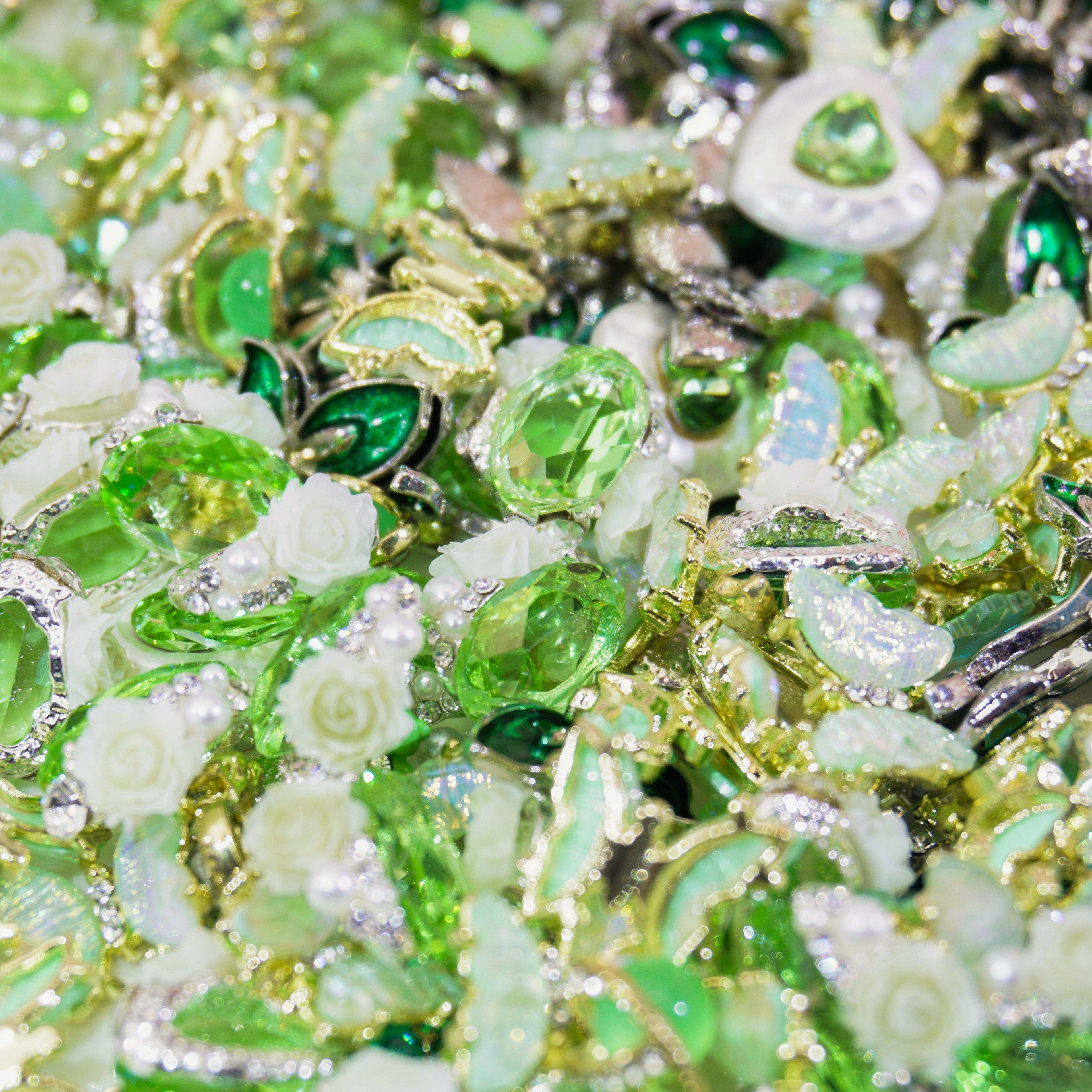 Green Serenade-Shine Shine DIY Metal Nail Charms