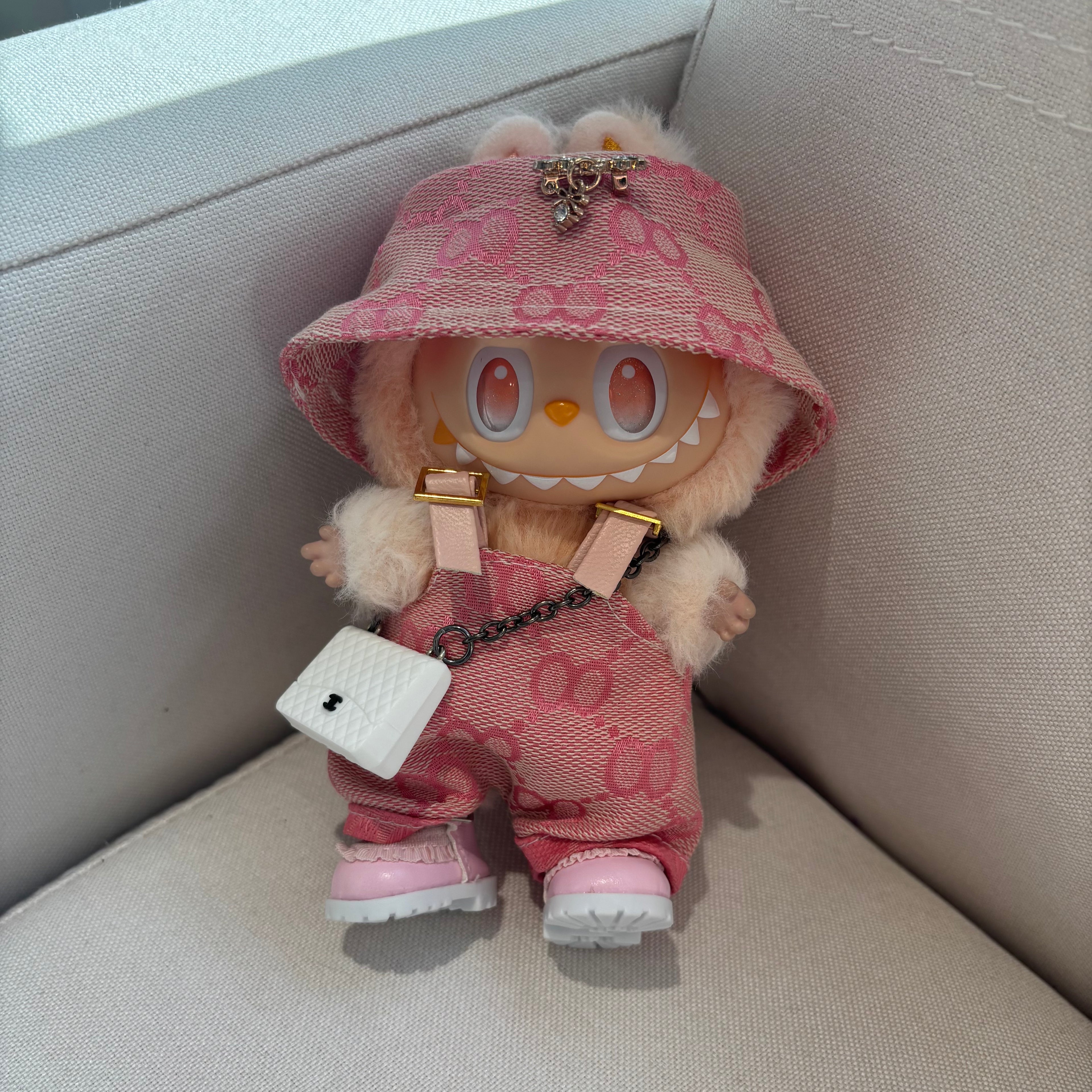 [WY-27]Pink GCCI overalls Pin set-for 17cm Dolls (Labubu-Optimized Fit）